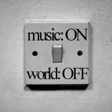 Music On! World Off! (Deep House Session) 