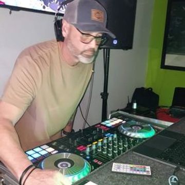 Gaby Hernandez Bad Bunny Afro House mix