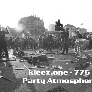 kleez.one   776 Party Atmosphere