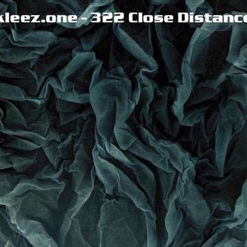 kleez.one   322 Close Distance