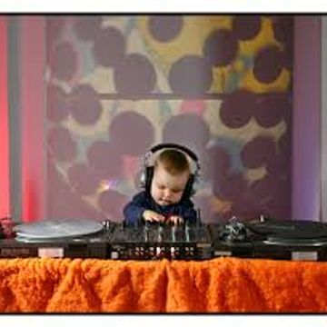 Mel & Andys New Baby Mix by Matt eMGe *LIVE* on www.BrainsmudgeRadio.com 040316