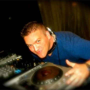 DJ Greg Schneider