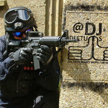 Kicks a hole in your speakers! DNB mix @djidletums