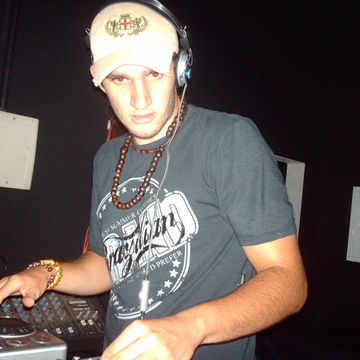 Dj-Tiago