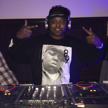 DJ SHARCK UG AFRO MIX 