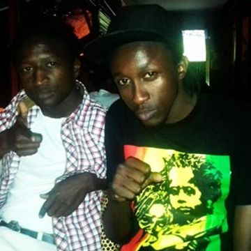 DJ DOMMY ALONGSIDE MC DR DARLIN SUNDAY REGGAE INSIDE WAVES LOUNGE  NAIROBI