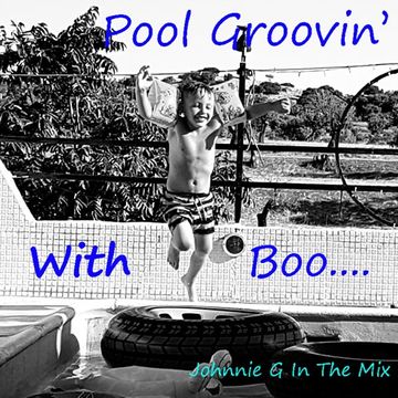 Pool Groovin' With Boo......