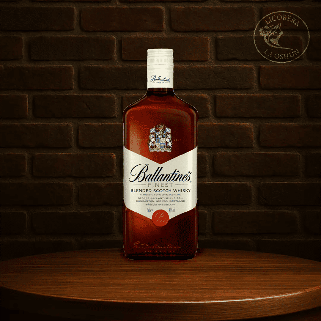 Ballantine's (750 ml)