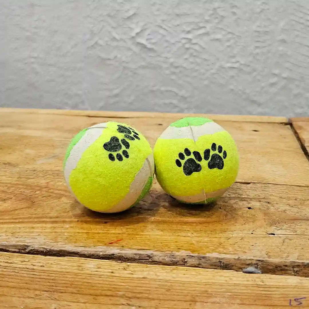 Pelota Pequeña con Estampado de Huellas