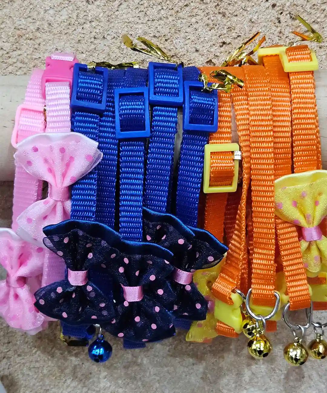 Collar Decorativo con Moño para Gato o Mascotas Pequeñas