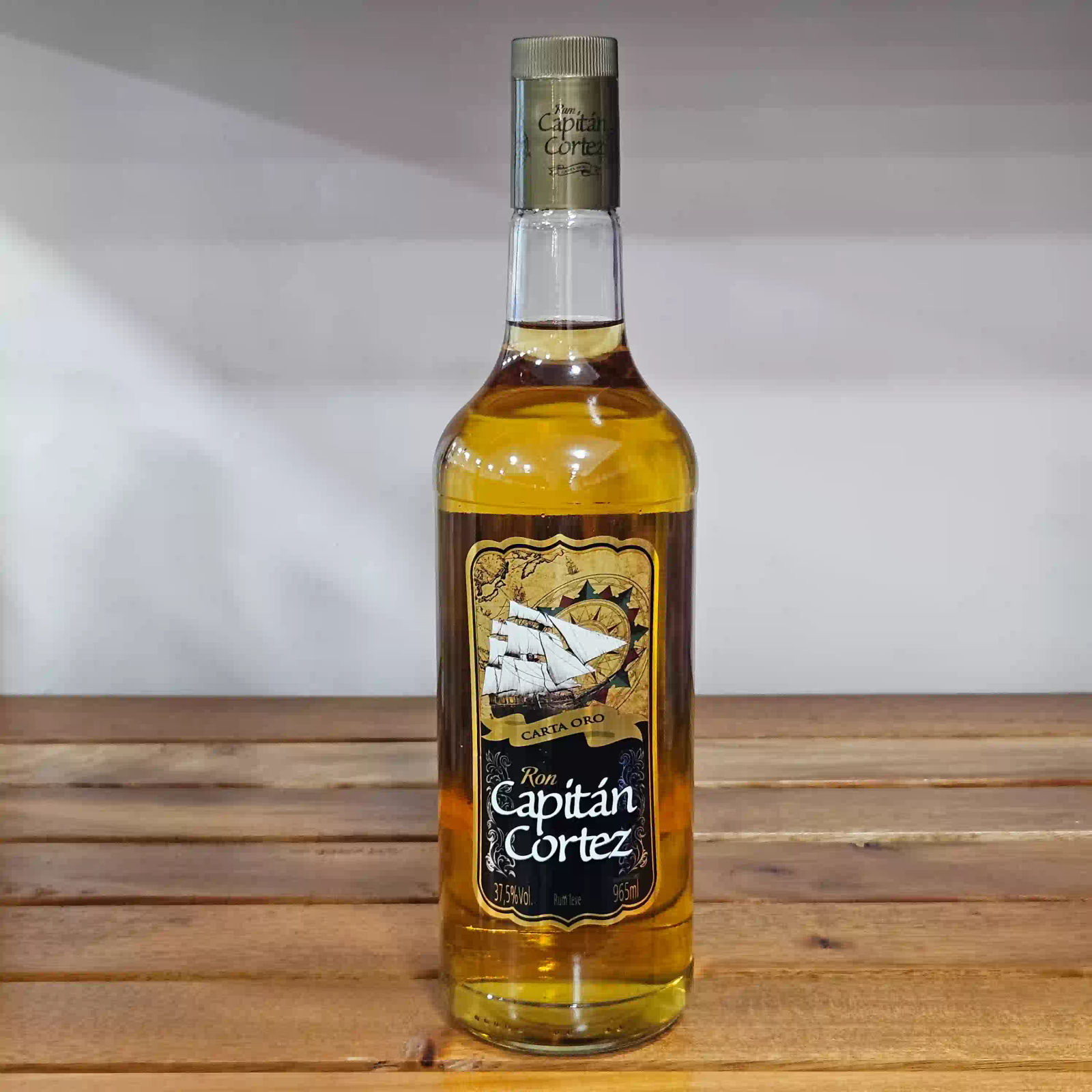 Ron Capitán Cortez Carta Oro 