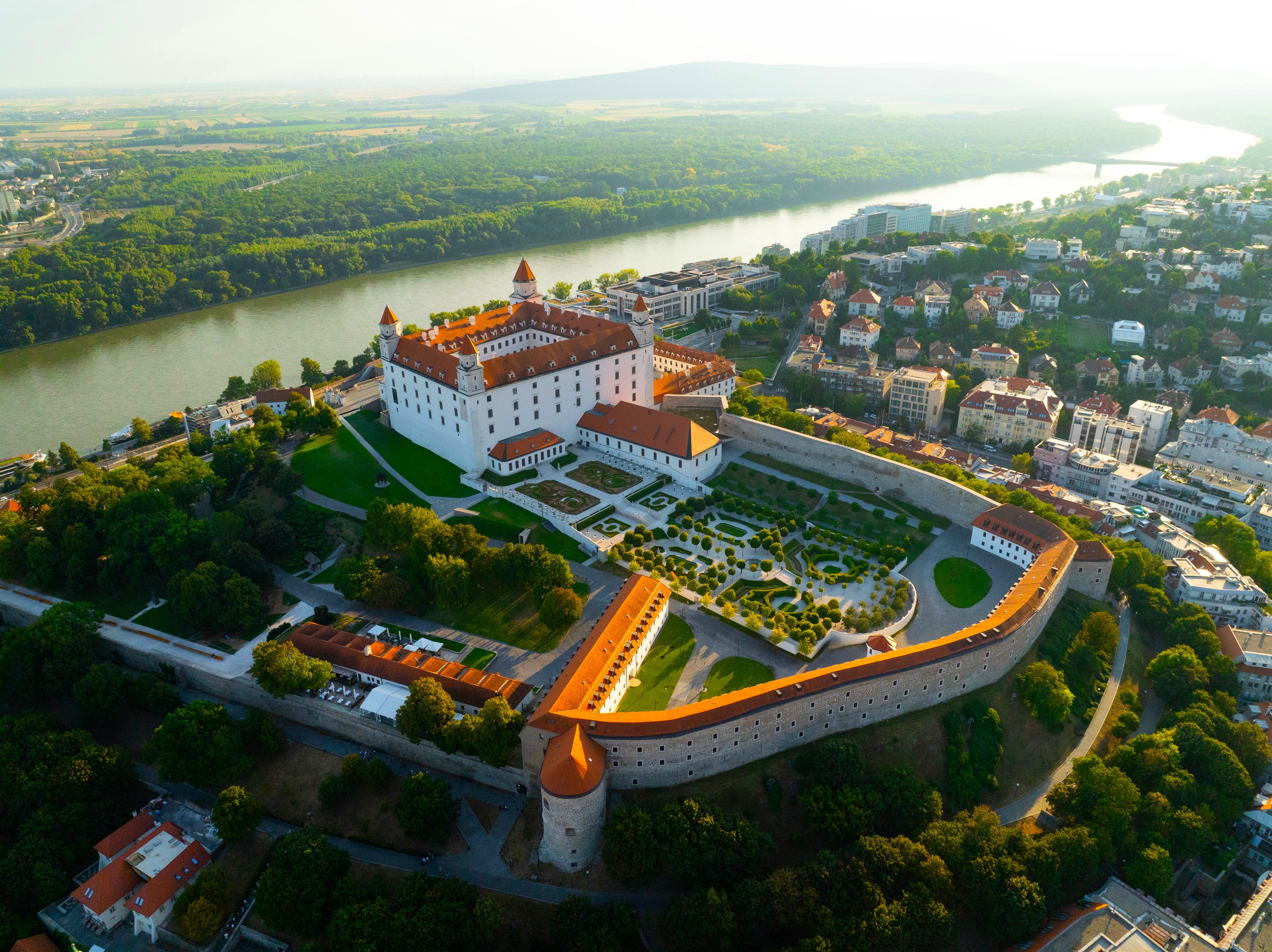 Extension Vienna & Bratislava- Metroport Chamber 10/19/2027-10/21/2027