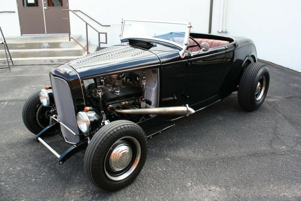 50s style build 1932 Ford Roadster hot rod
