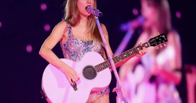 'The Eras Tour' : Taylor Swift's Epic Journey Through Music History