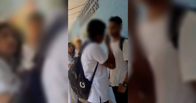 Student cut another student's face with a school knife