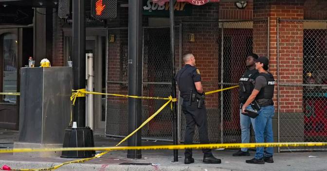 Tiroteo durante celebraciones de Halloween: Dos Fallecidos y 18 Heridos