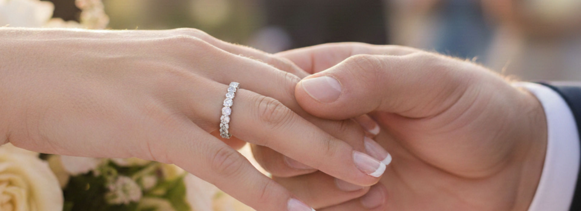 Best-selling solid gold wedding bands handcrafted in Los Angeles