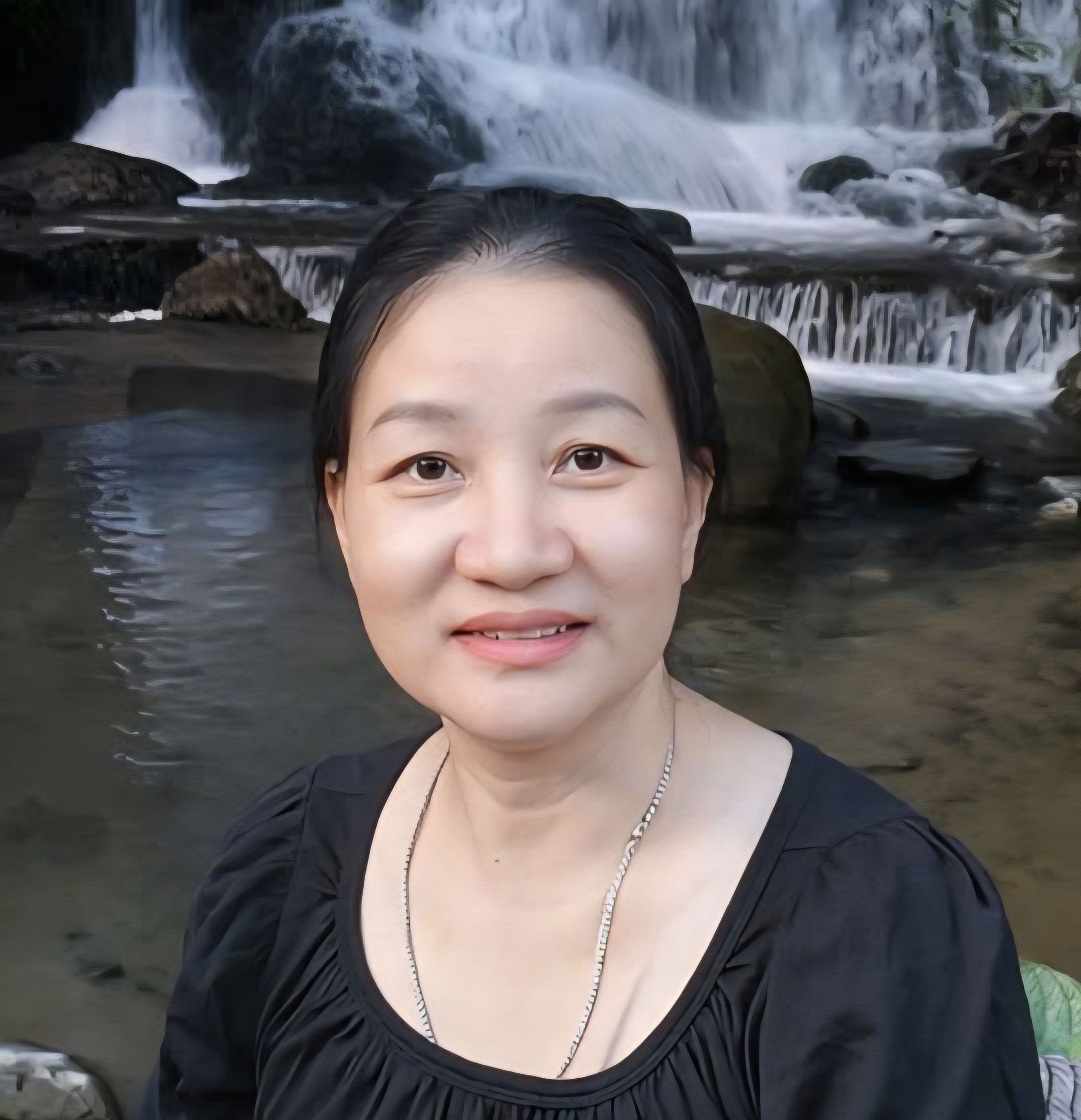 Tham vấn viên Nguyễn Thị Hoa