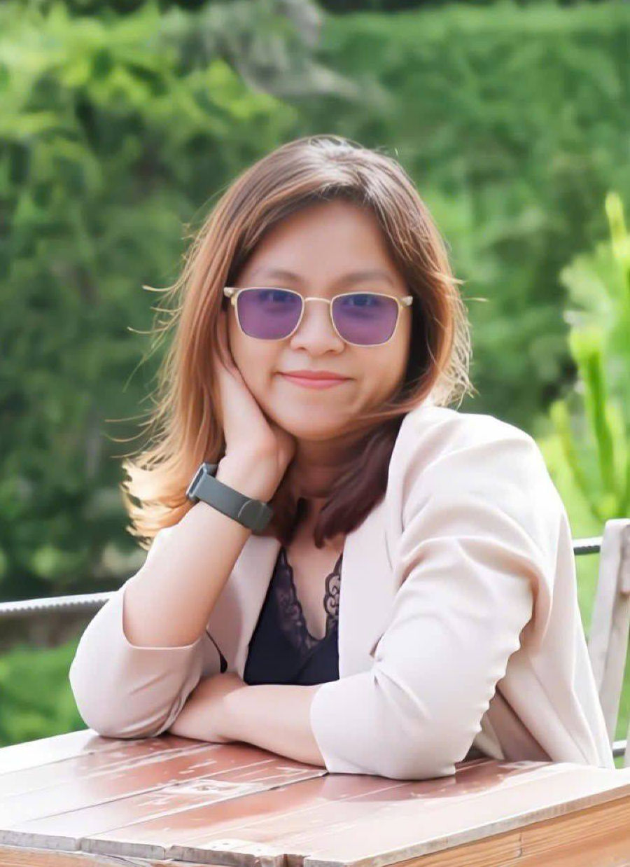 NGỌC BÍCH