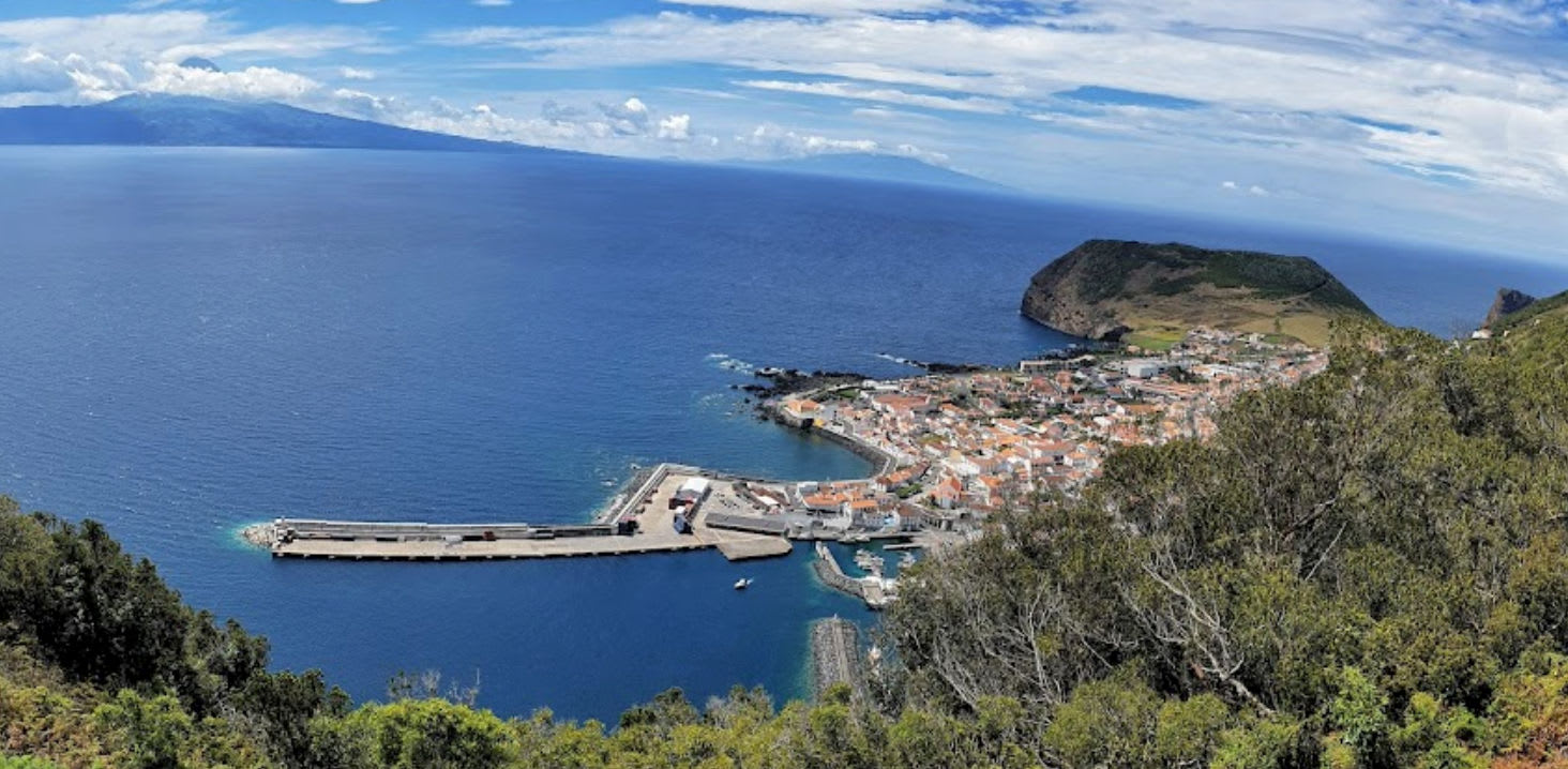 Miradouro da Ribeira do Almeida (Velas)