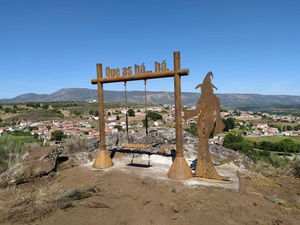 Foto Baloiço "Que as há... há." (Montalegre)