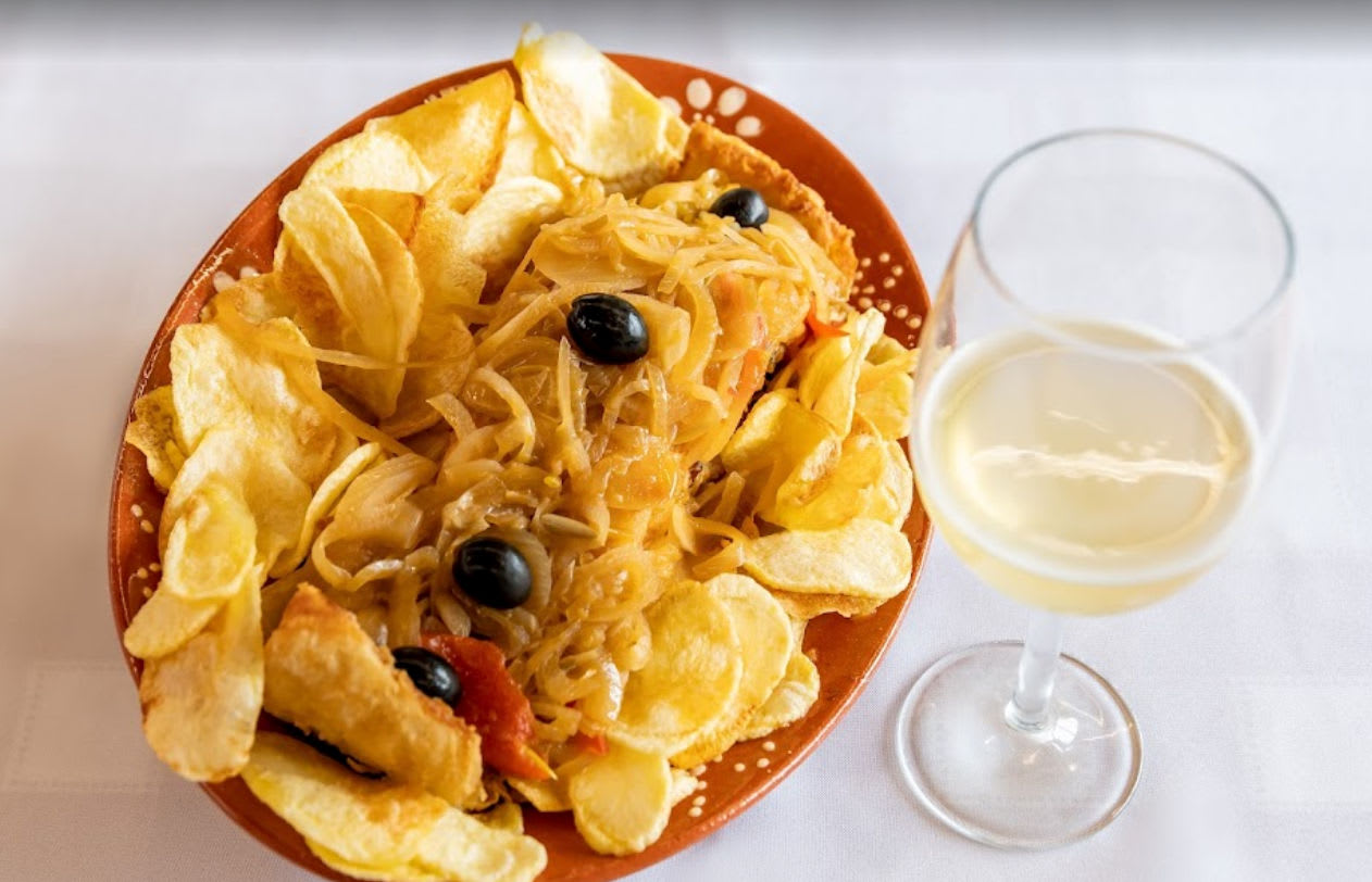 Bacalhau à Minhota - Restaurante Adega Ramalho (Braga)