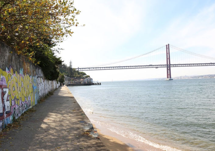 Miradouro do Museu de Almada Naval (Almada)