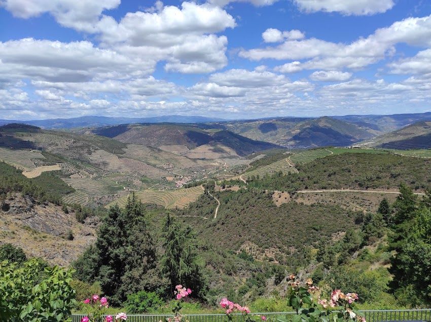 Miradouro Da Misarela (Armamar)