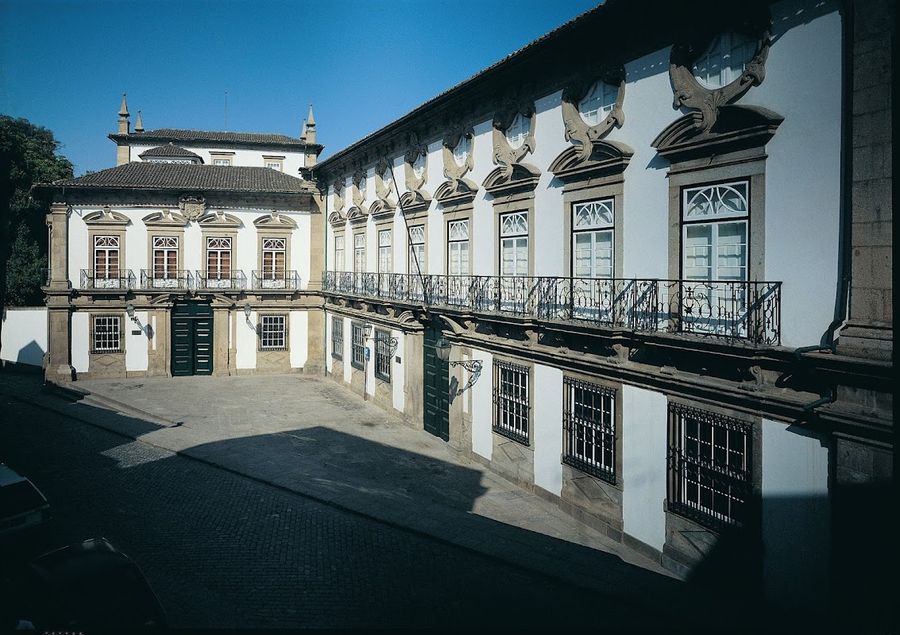 https://ik.imagekit.io/hwiz6e711yqn/museu-dos-biscainhos-braga.jpg?tr=w-900&20220125