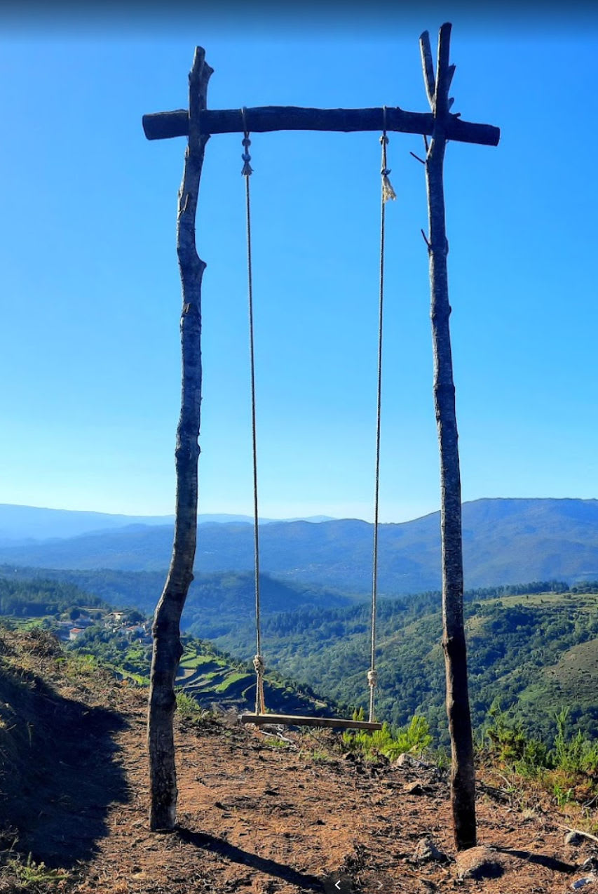 Baloiço de Paradela (Ponte da Barca)