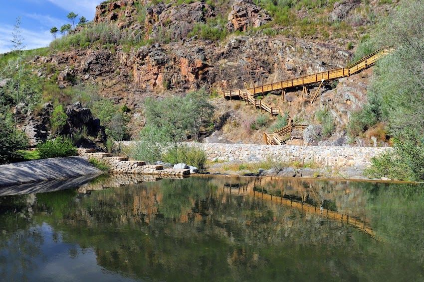 Passadiços do Penedo Furado (Vila de Rei)