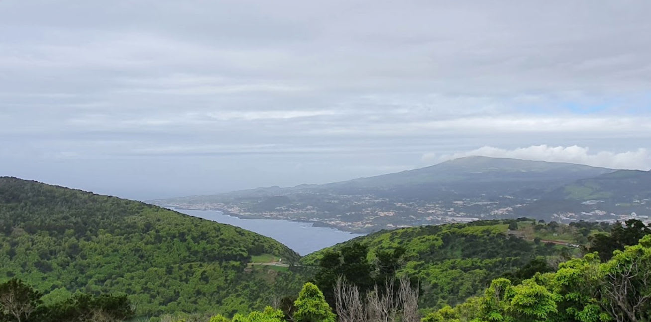 Miradouro do Pico Zimbreiro (Angra do Heroísmo)