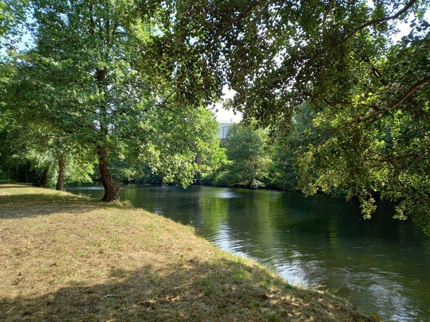 Praia Fluvial Vale do Mondego (Guarda)