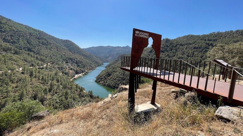 Miradouro de S. Lourenço (Carrazeda de Ansiães)