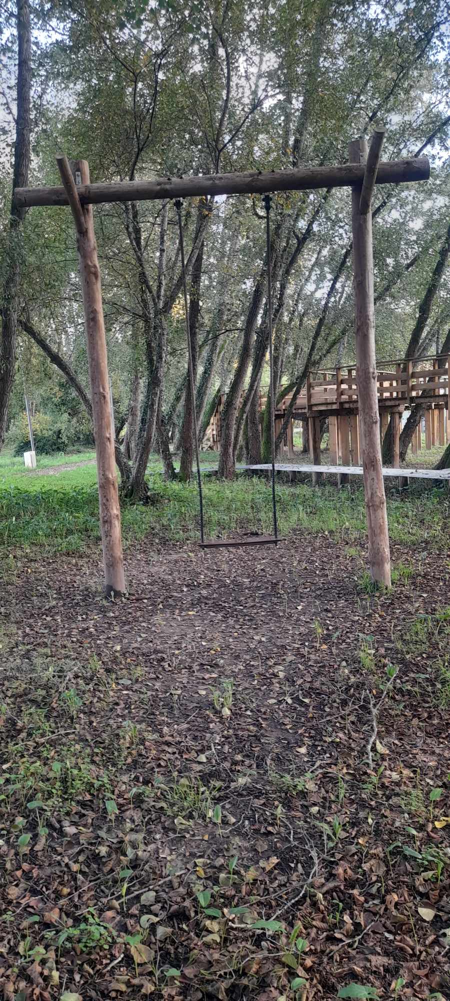 Baloiço do Parque de Lazer do Olival (Ourém)