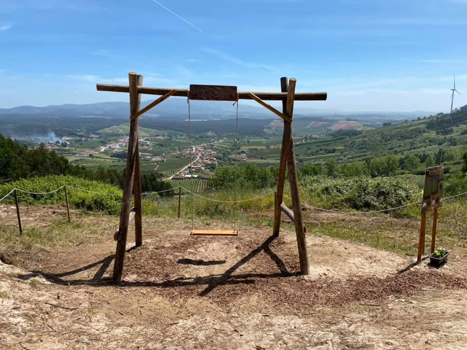 Baloiço da Serra de Todo Mundo (Cadaval)