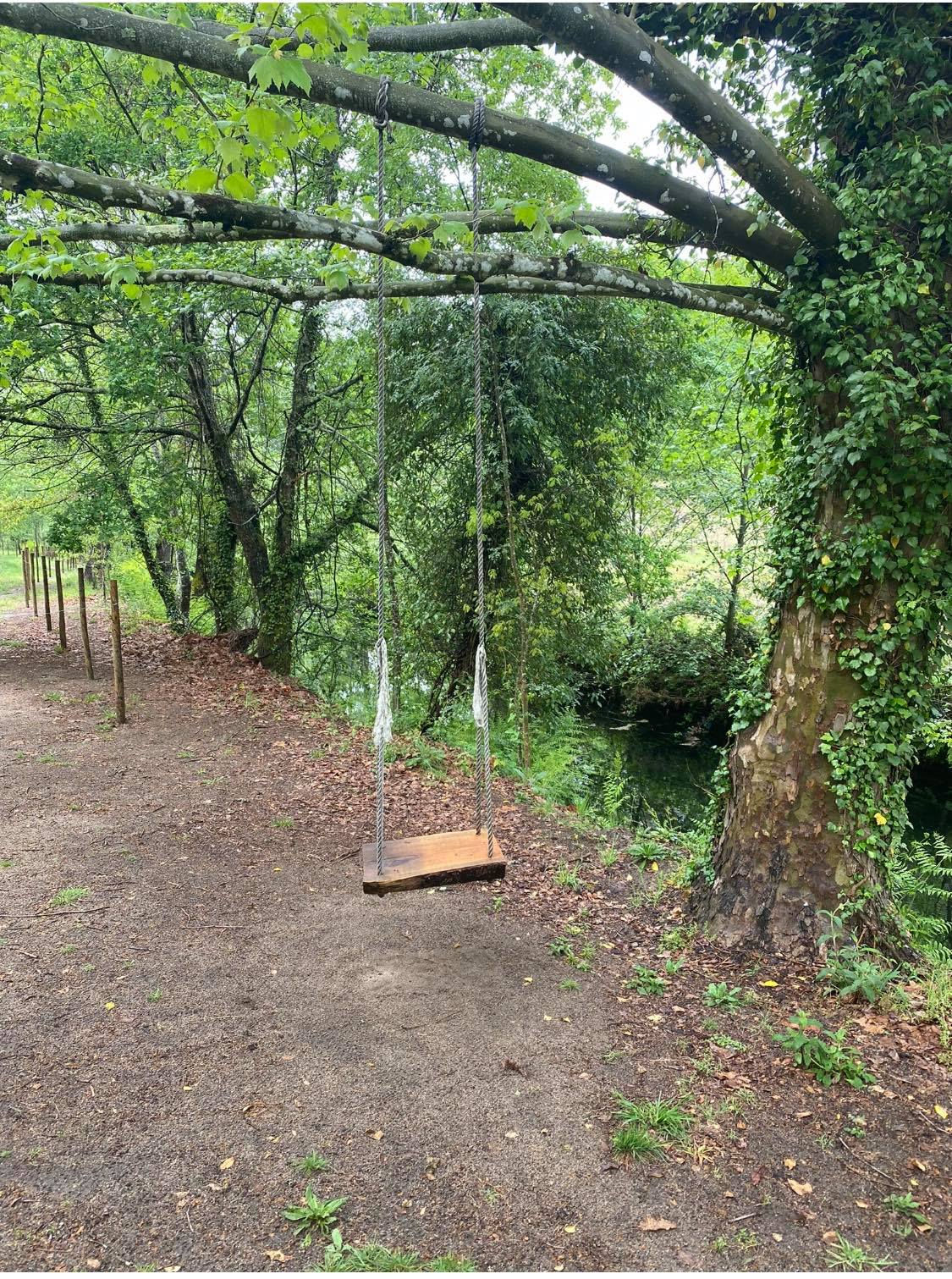 Baloiço de Vilar de Viandro II (Mondim de Basto)