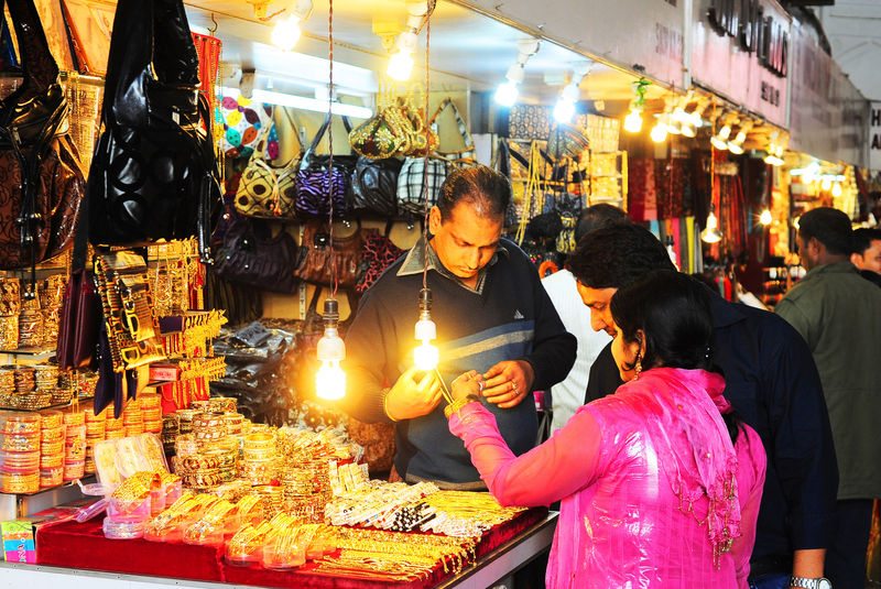 Explore 10 wonderful places for shopping in Amritsar