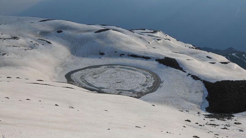 Bhrigu Lake