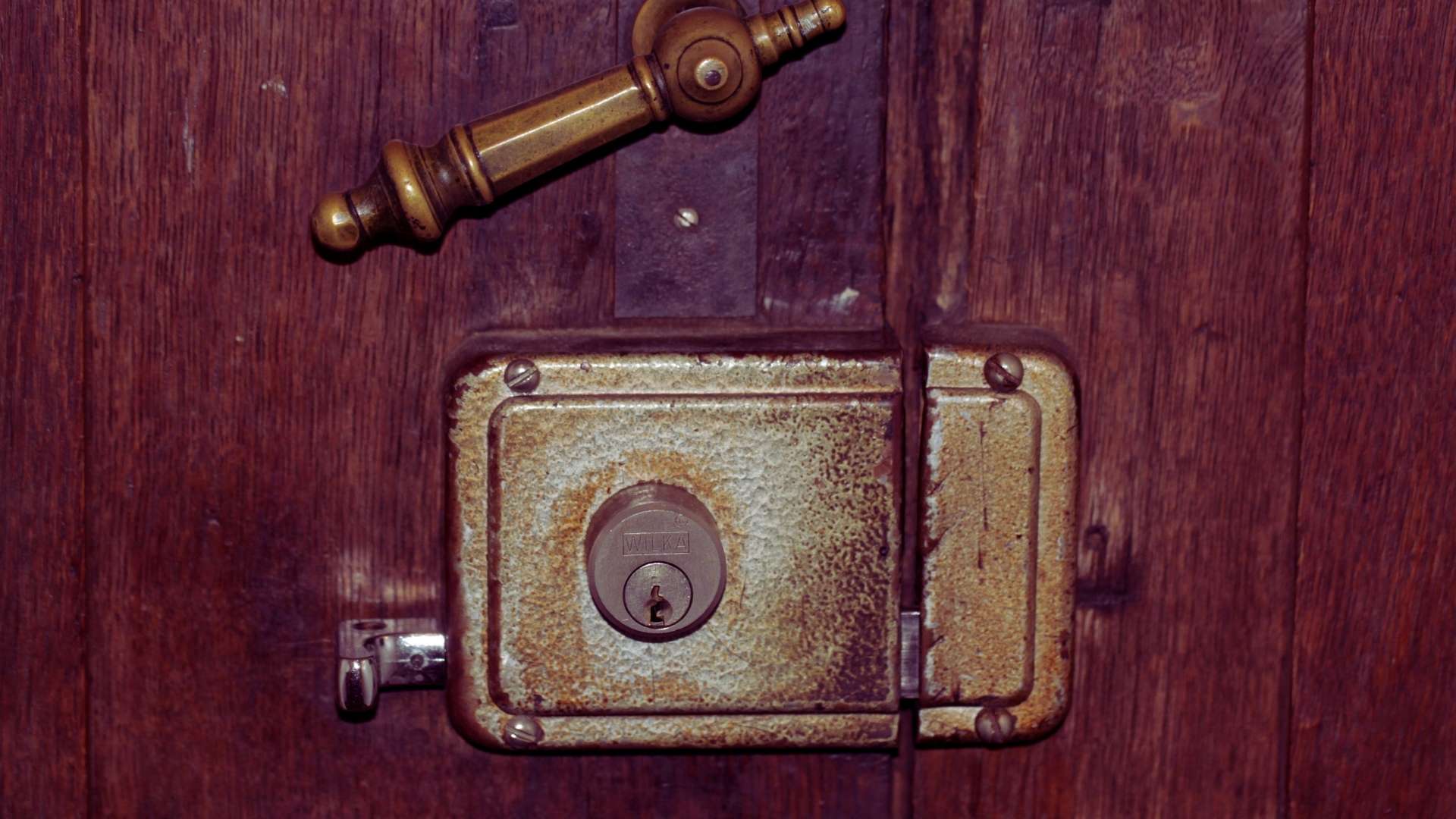 Apartment Lockout Help in Jber, AK