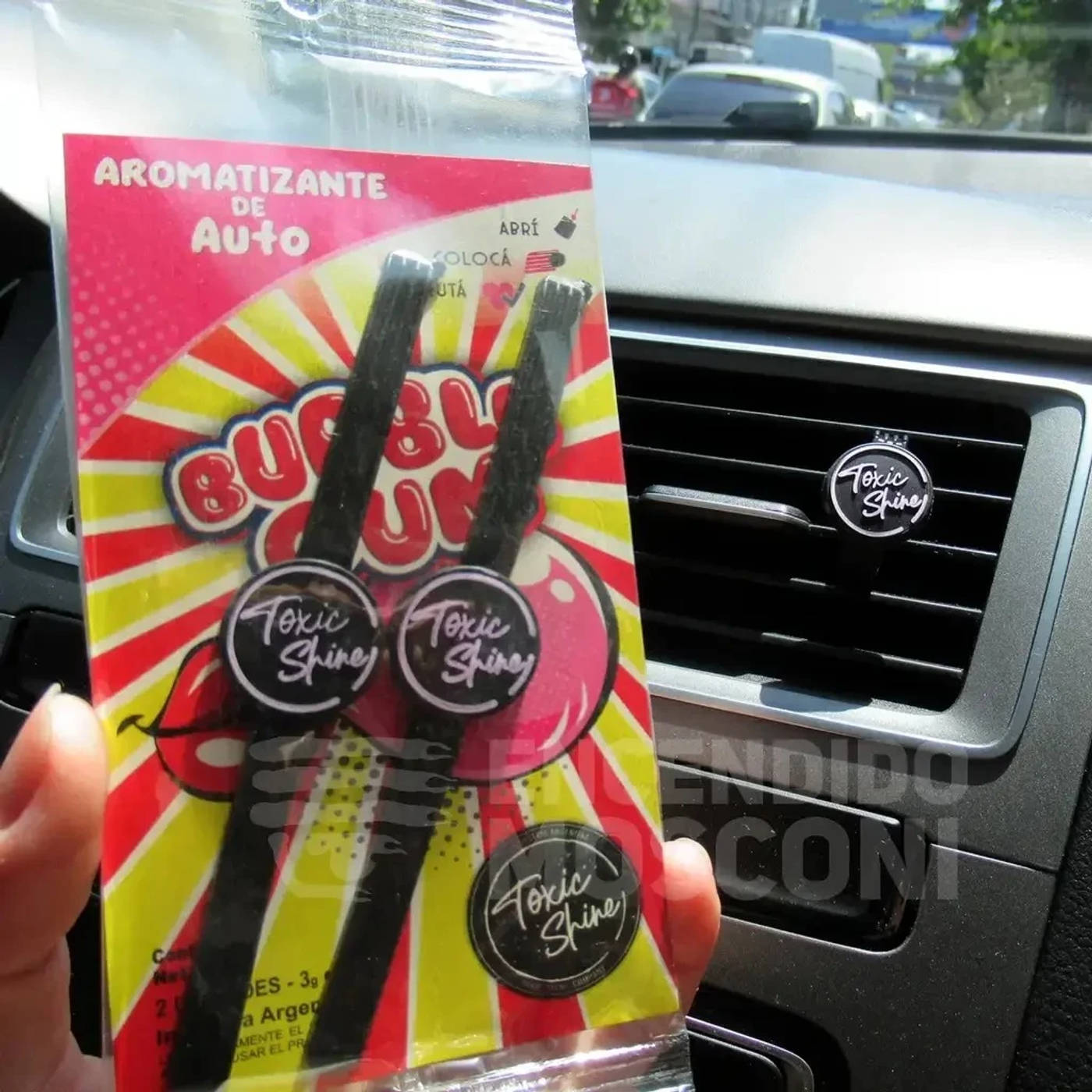Aromatizante Auto Clip Rejilla Bubblegum Toxic Shine Negro — foto 1