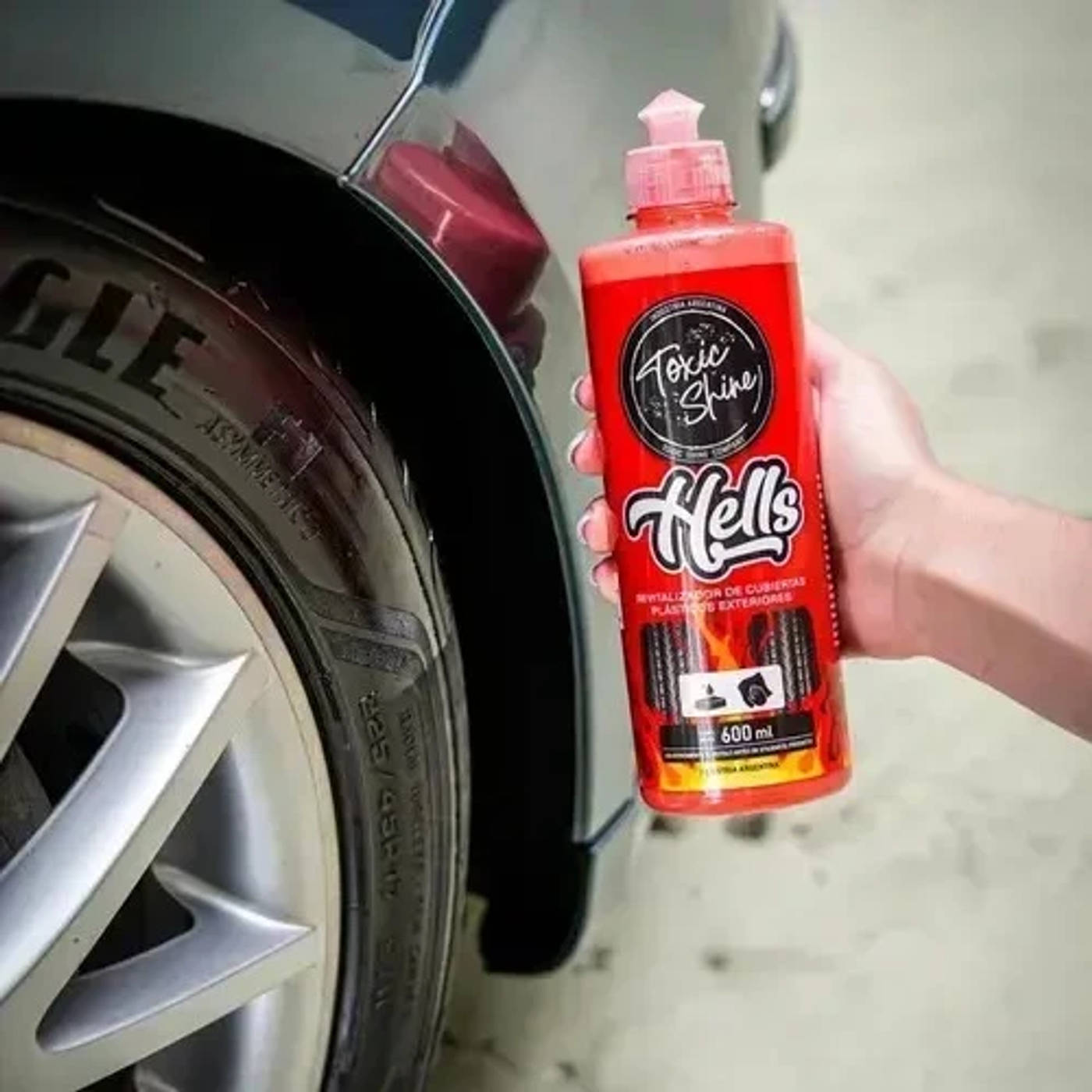 Acondicionador Plastico Exterior Hells Goma Toxic Shine 600 — foto 1