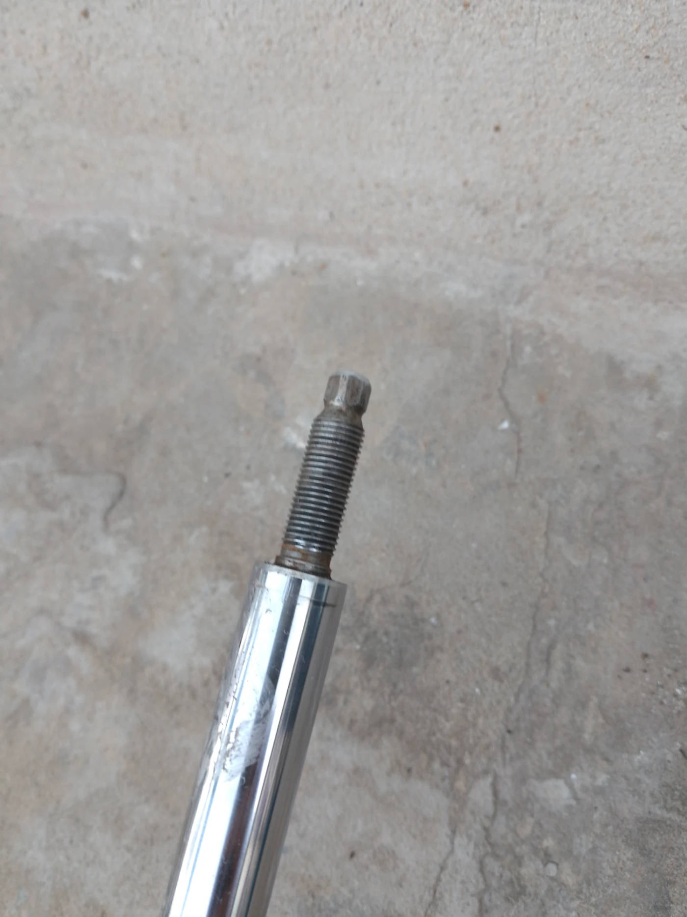 AMORTIGUADORES SUSPENSION AUTO CORSA (USADO/PARA REPARAR/REACONDICIONAR) VENDO KIT  — foto 3