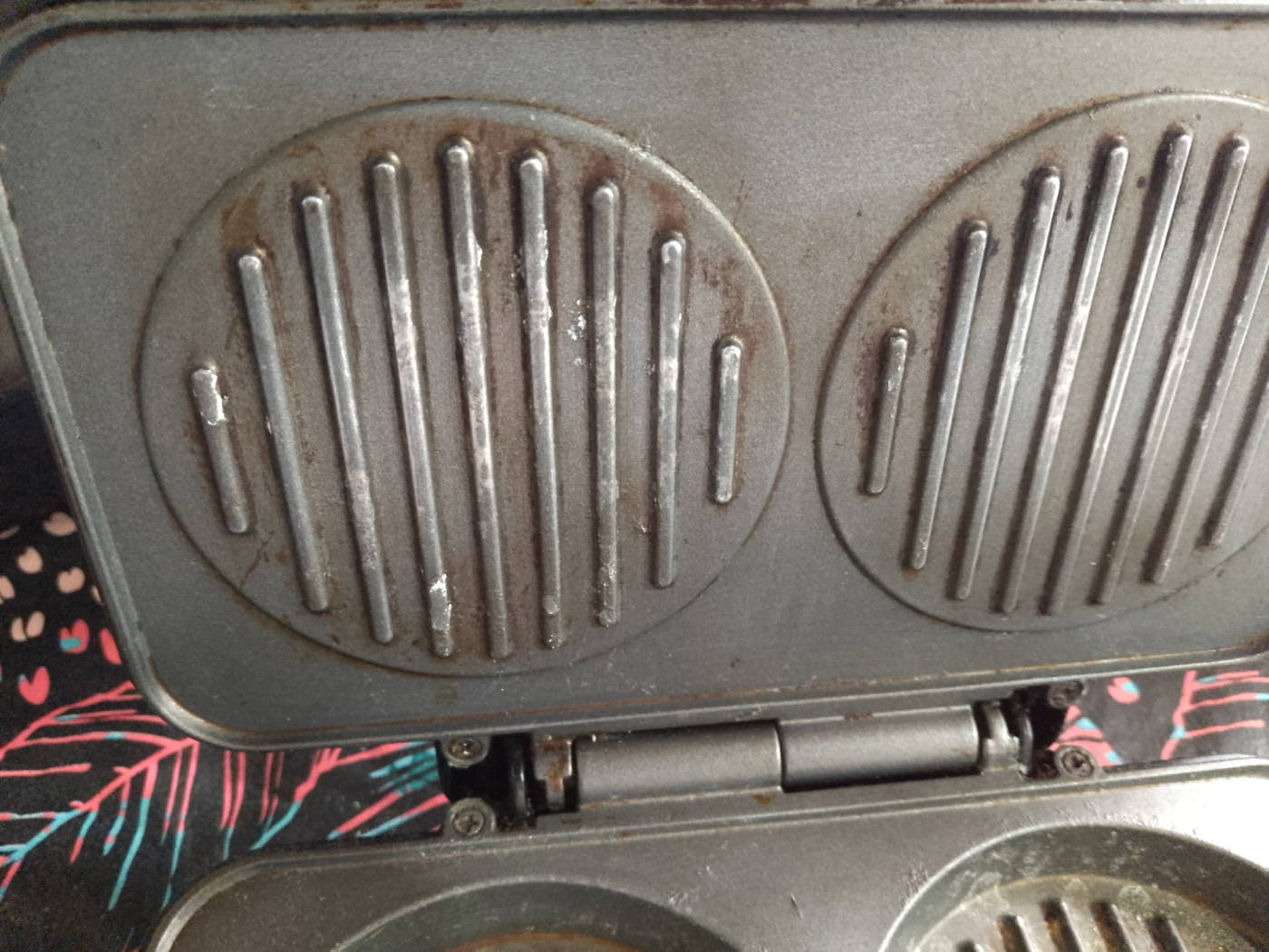 hamburguesera electrica kanjo home poco uso funciona todo (cocinas 2 medallones a la vez rapidos) — foto 4