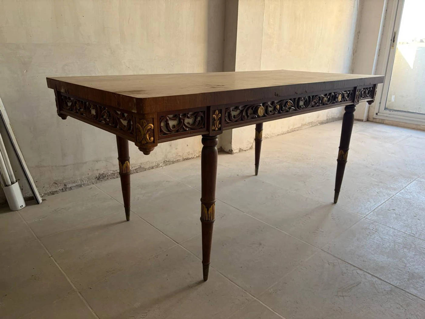 Mesa de comedor que puede usarse como escritorio — foto 2