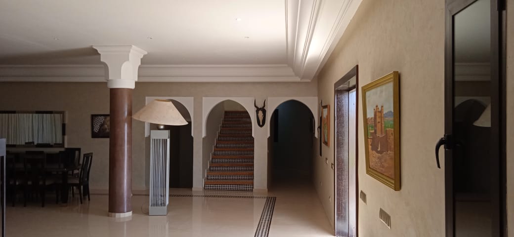 Elegant Moroccan Villa with Private Pool & Scenic Hillside Views interior