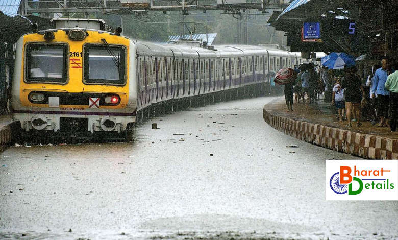 Mumbai Locals Rainy Season