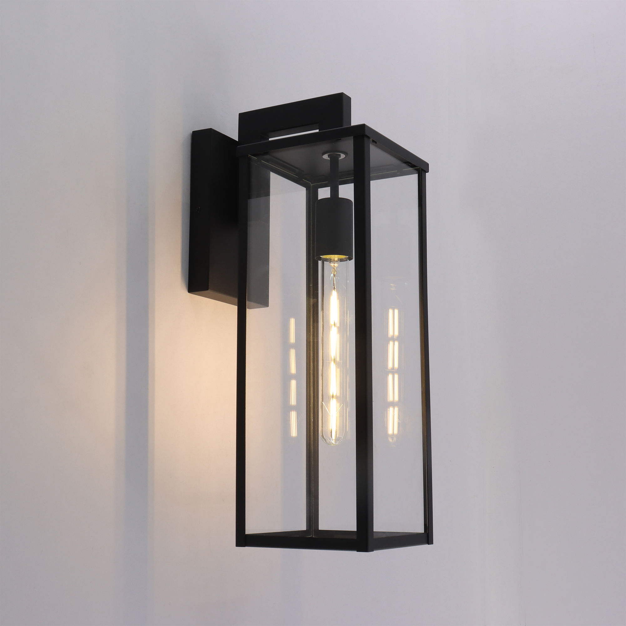 westgate-ERSH-185-BK-e26-glass-wall-sconce-application-main.jpg