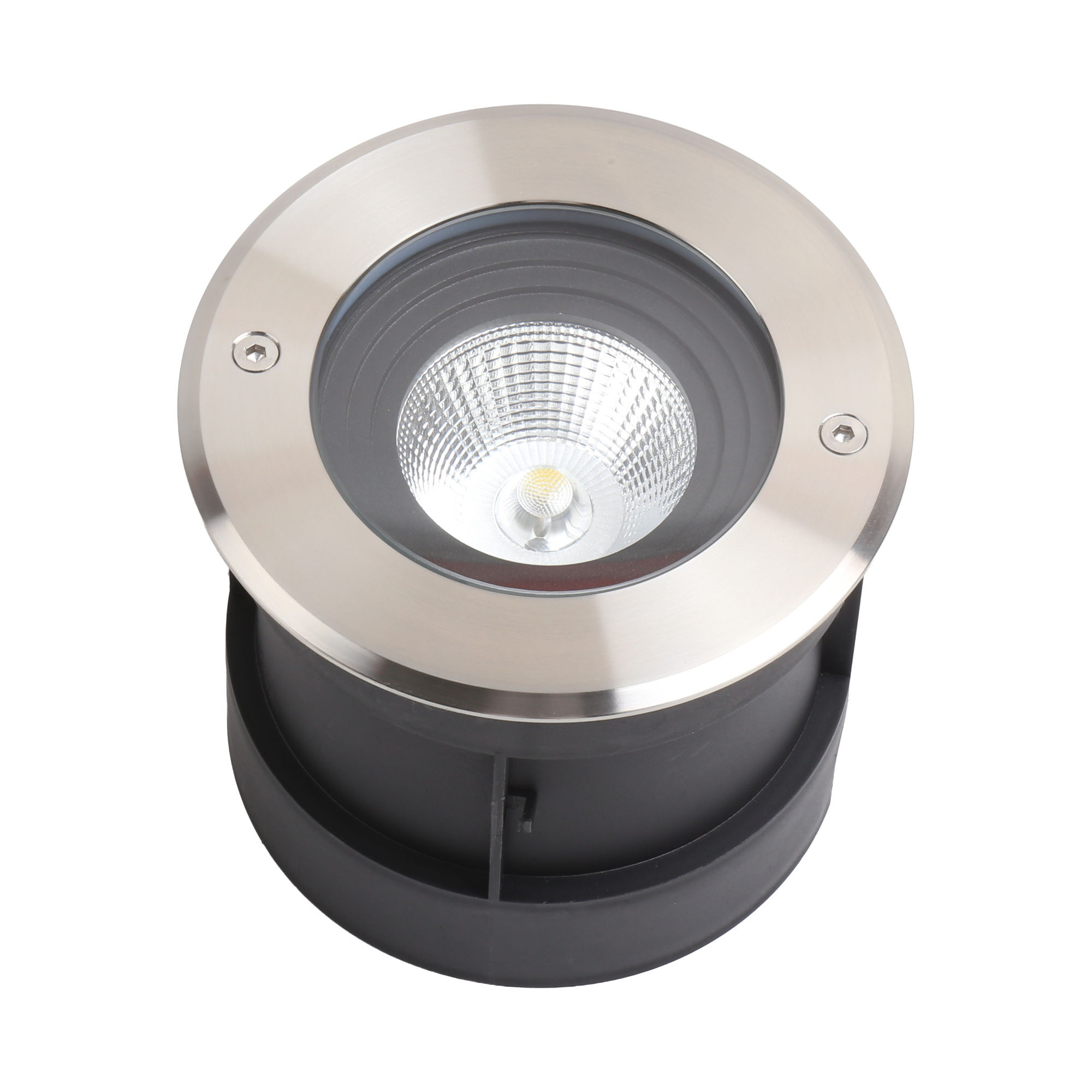 westgate-iglc-d6-15w-mct-24d-d-inground-light-angle.jpg