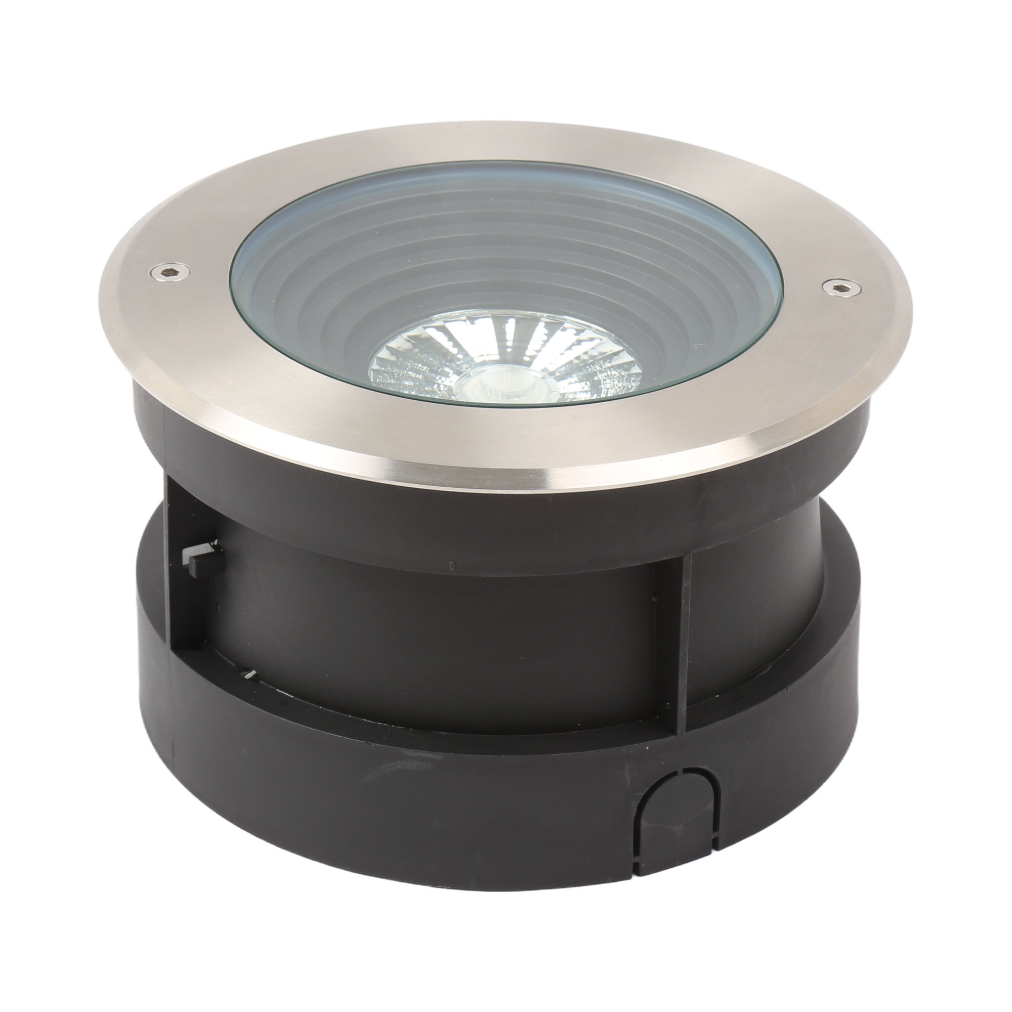 westgate-iglc-d8-30w-mctp-30d-d-inground-light-angle.jpg